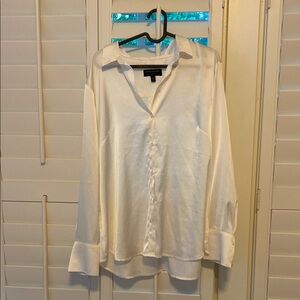 Banana Republic White Button-Up Silk Blouse